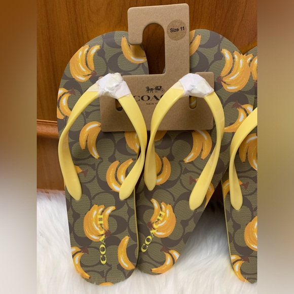 Spanking Brand New COACH Flip Flops w/ Banana Print😋Unisex - Picture 15 of 16